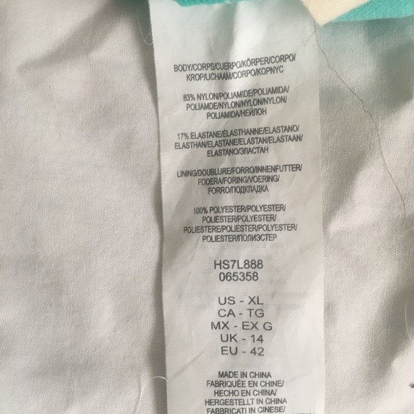 Bikini - Picture 5 of 6